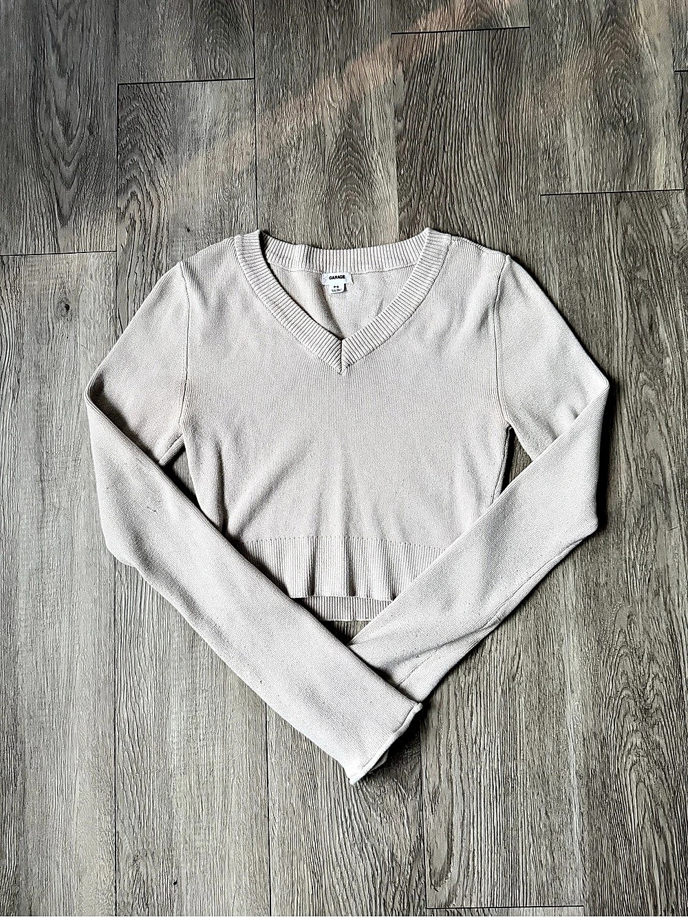 Garage V-Neck Sweater in Beige Size XS Like New